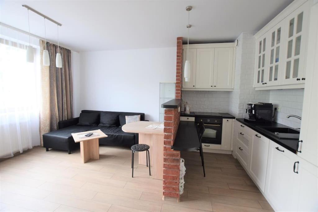 Apartament Z Podziemnym Parkingiem Ulica Wroclawska Krakow Exterior photo